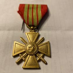 M&eacute;daille croix de guerre 39/45 sans date