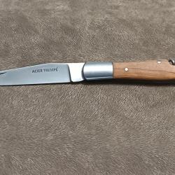 Couteau de poche avec tir-bouchon