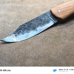 Couteau de poche grand mod&egrave;le,style le berger corse ,lame brut de forge ,21 cm