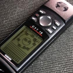 Garmin GPS 12 - Navigateur personnel totalement autonome - Waterproof - 12 canaux satellite