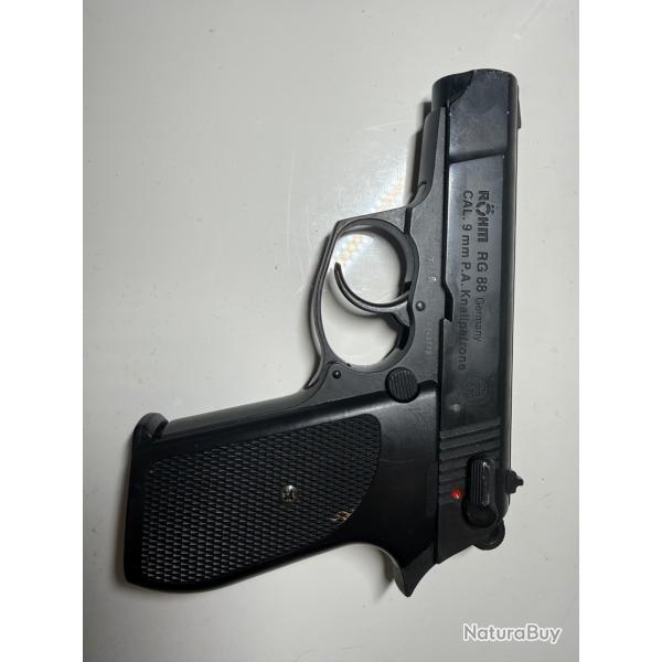 Vends Pistolet d'alarme R�HM RG 88