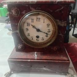 Pendule marbre rouge