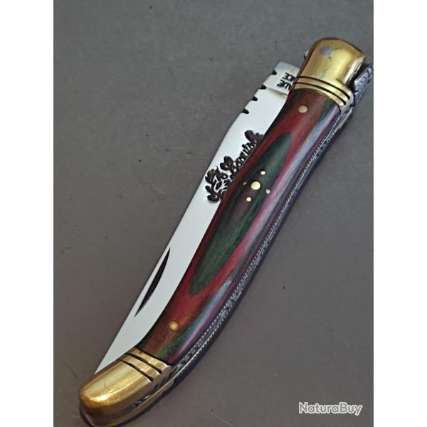 COUTEAU LAGUIOLE, CHEVALERIAS, THIERS, manche BOIS STAMINA, guilloch�.