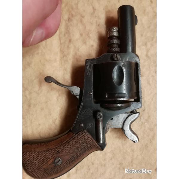 occasion a saisir bulldog cal 320