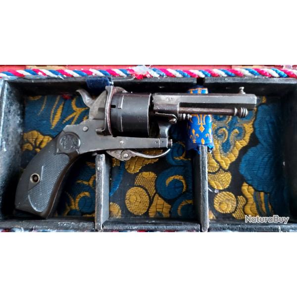 R�volver Belge 7mm � broche