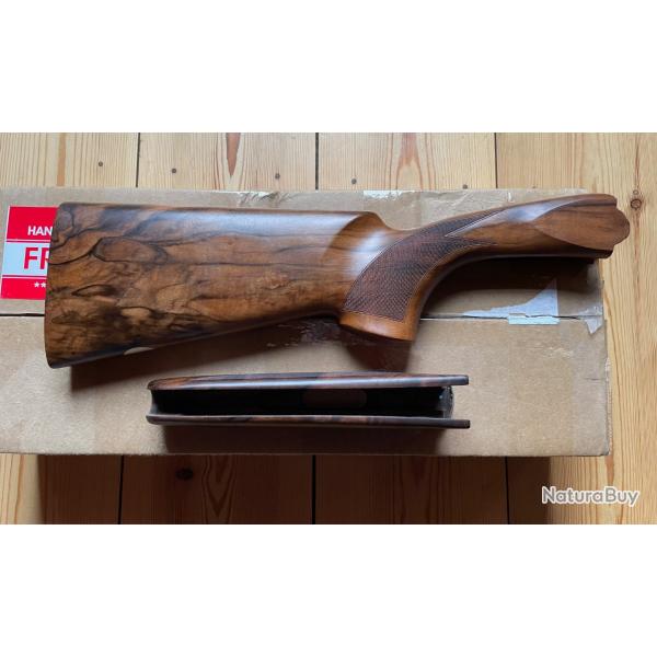 Crosse + longuesse noyer Grade 5 BERETTA  SPORTING SP 686 et 687 en calibre 20 (droitier) neuf