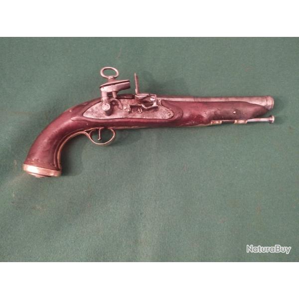 Pistolet Portuguaise  � silex  circa 1790/ 1800* avec crochet de ceinture