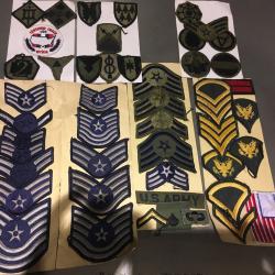 Lot d'&eacute;cussons tissus US ARMY et US AIR FORCE