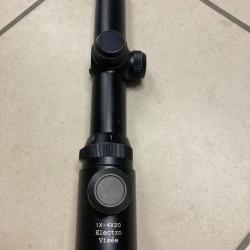 Vends lunette de battue &Eacute;LECTRO-VISEE 1-4x20 r&eacute;ticule lumineux