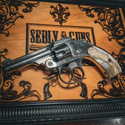 Joli Smith & Wesson safety lemon squeezer 32sw