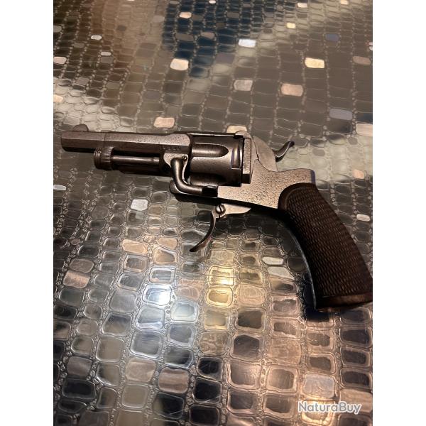 Revolver belge en calibre 320