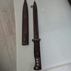 ba&iuml;onnette Mauser 98K avec fourreau de 1940 identification J.sch 9809b