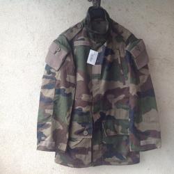 Treillis "FELIN" veste et pantalon neufs de stock en taille M.