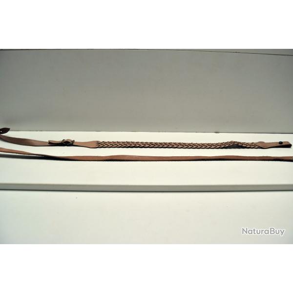 Lot n�8 de 2 bretelles en cuir