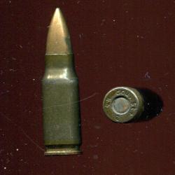 7.92 x 33 kurz Sturmgewehr - Allemagne 1944 - balle cuivre - marquage : dou. 44