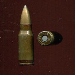 7.92 x 33 kurz Sturmgewehr - Allemagne 1944 - balle cuivre - marquage : hla 44