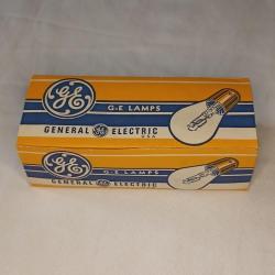 Boite ampoules 24V USA G&eacute;n&eacute;ral Electric Company WW2