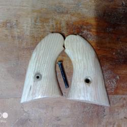 Plaquettes crosse en fr&ecirc;ne &eacute;chauff&eacute; "d&eacute;class&eacute;" remington 1858 pietta