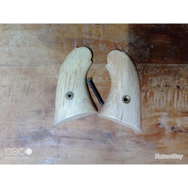 Plaquettes crosse en fr�ne echauff� remington 1858 pietta