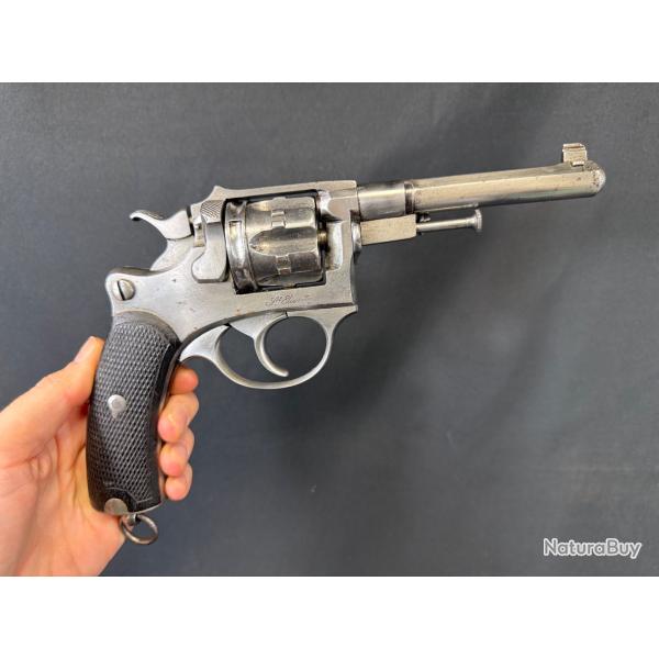 REVOLVER MOD�LE 1887 cal. 8mm Lebel