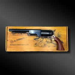 REVOLVER Colt 1847 Walker par Uberti - Italie - XX&egrave;me si&egrave;cle