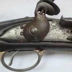 long fusil silex poudre noire mod&egrave;le  anglais  avec marquage 1750 / 1820 a d&eacute;finir