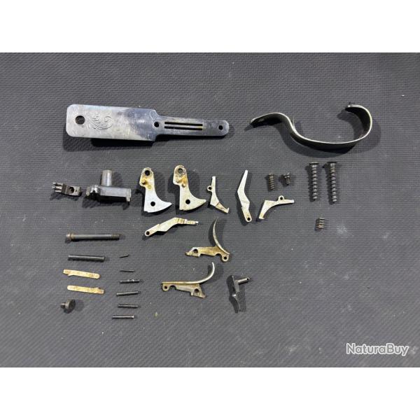 Lot pi�ces d�tach�es M�canique Armurerie Pour arme *BAIKAL MOD27*  ench�res