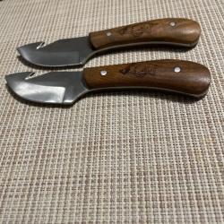Lot de deux couteaux &agrave; depecer