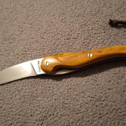 Couteau Couttier en gen&eacute;vrier