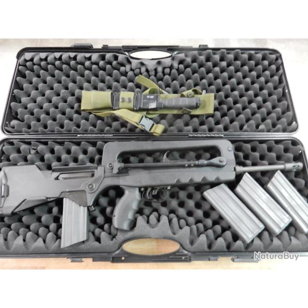 CARABINE MAS 222 TYPE FAMAS CAL 222 REM + 4 CHARGEUR + MALLETTE OCCASION PARFAIT ETAT