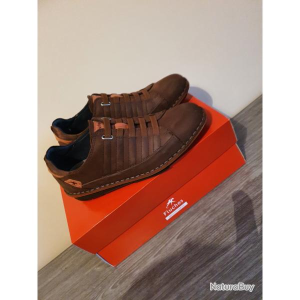 A Vendre Chaussure de marche taille basse