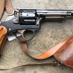 &Eacute;TAT NEUF REVOLVER SUISSE 1882 AVEC &Eacute;TUI COMPLET