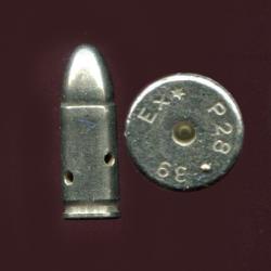 9 mm Parabellum Allemagne 1939 - inerte de manipulation - marquage : Ex* P28 39 - culot sp&eacute;cial