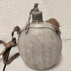 Gourde italienne  de 2litres 2&egrave;guerre