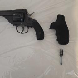 (CAT D2 +18ans) Revolver 38 sw poudre noire