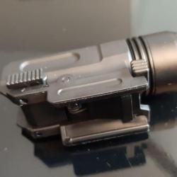 Torche tactique l&eacute;g&egrave;re de chasse &agrave; LED