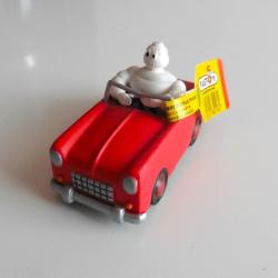 Bibendum Michelin au volant de Marque Plastoy