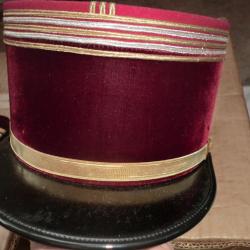 ensemble boite avec k&eacute;pie lieutenant m&eacute;decin vergnes  caserne d orl&eacute;ans alger T 55 1/2