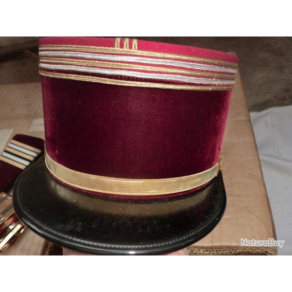 ensemble boite avec k�pie lieutenant m�decin vergnes  caserne d orl�ans alger T 55 1/2