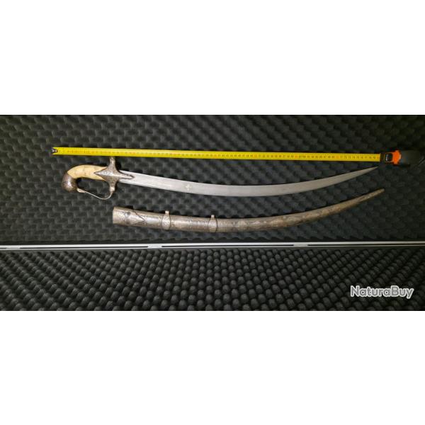 Ancien sabre en acier damas lame forg�e