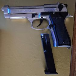 Pistolet KlMAR 92 PAK Chrome - Neuf, jamais utilis&eacute; + 100 cartouches TITAN.