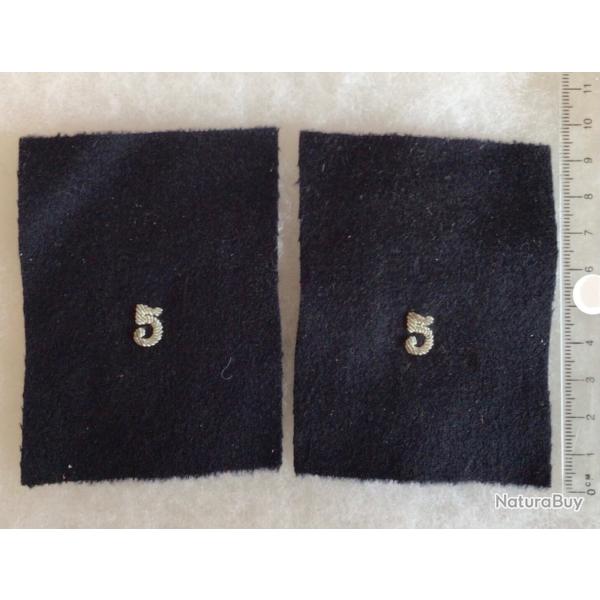 FRANCE - PAIRE DE PATTES DE COL OU DE MANCHE A CONSTRUIRE (n�5 argent de 12mm)