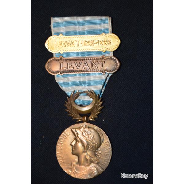 MEDAILLE DU LEVANT (36 mm)- AGRAFE LEVANT 1925-1926-MEDAILLE DE SYRIE-CILICIE-CAMPAGNES LIBAN-SYRIE