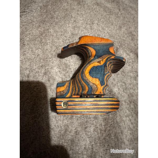 Crosse Steyr LP5 / LP50 droite M marque Ritter lamell�-coll� couleur.