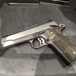 Ruger SR1911 Lightweight Commander 9x19