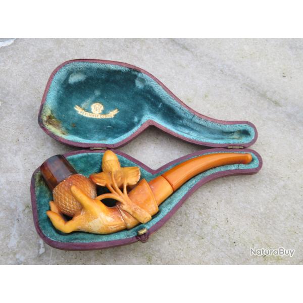 Ancienne pipe en �cume de mer et ambre avec son �crin d'origine en cuir - FRANCE (Fin XIX�)