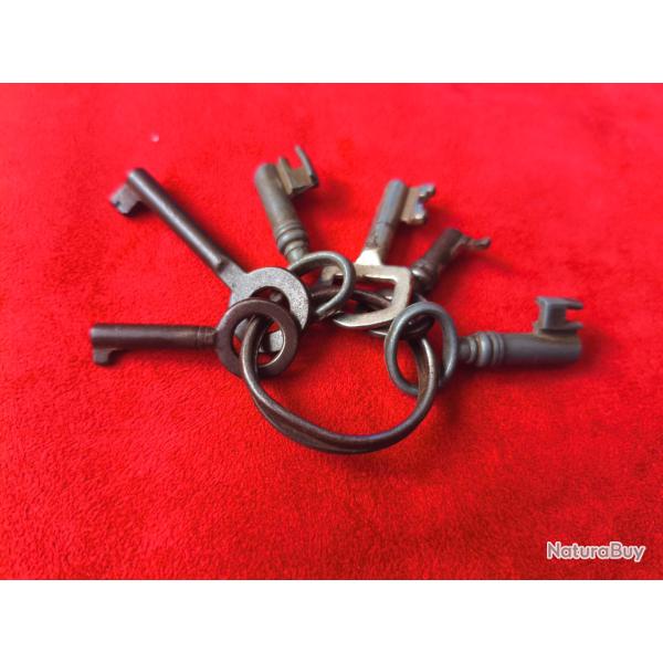 Lot de cl� ancienne pour coffret