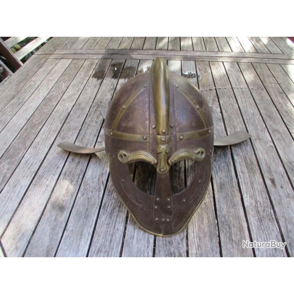 casque de viking ancien reproduction faite par un ferronier annee 1960