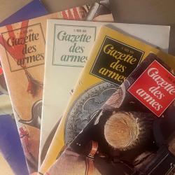 Lot de 5 magazines "gazette des arm&eacute;s" N&deg; 30 &agrave; 35 (sept.75 &agrave; janv.756)
