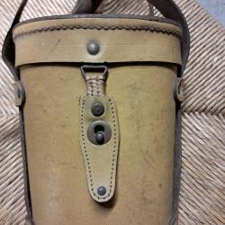 Vends &eacute;tui avec sangle pour lunette apx L806 mas 49 et 49 56